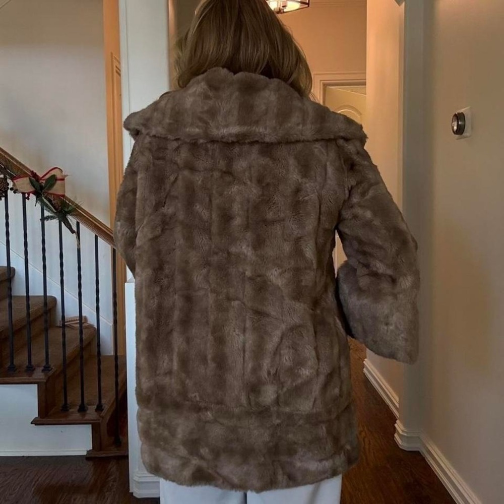 Vintage Paris Faux‎ Fur Coat ✨ Tissavel France | Old Money Winter - Picture 6 of 7